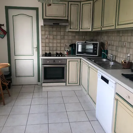 Maison Familiale A 1km De La