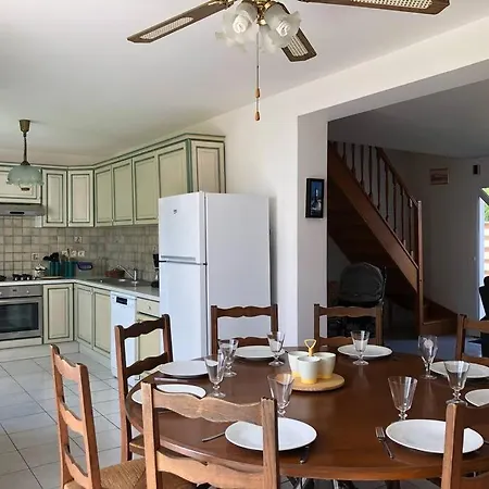 Hébergement de vacances Maison Familiale à 1km De La *