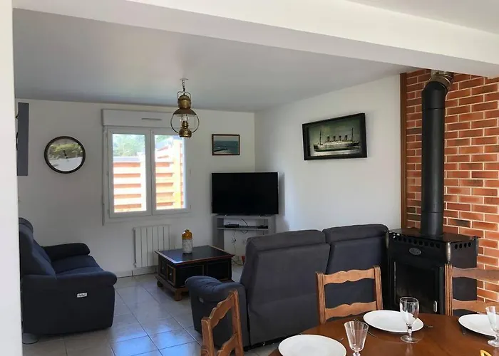 Maison Familiale A 1km De La *